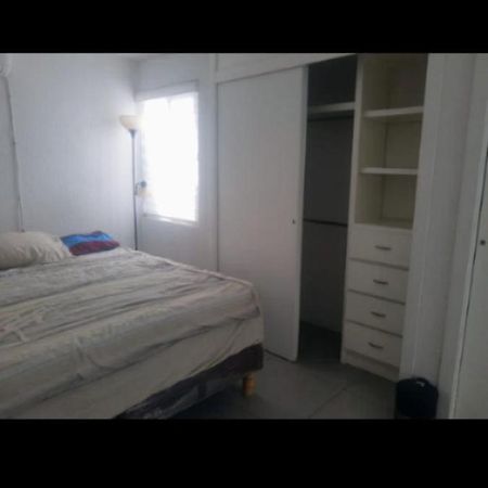 Casa De Huespedes Hotel Ciudad Juarez Bagian luar foto
